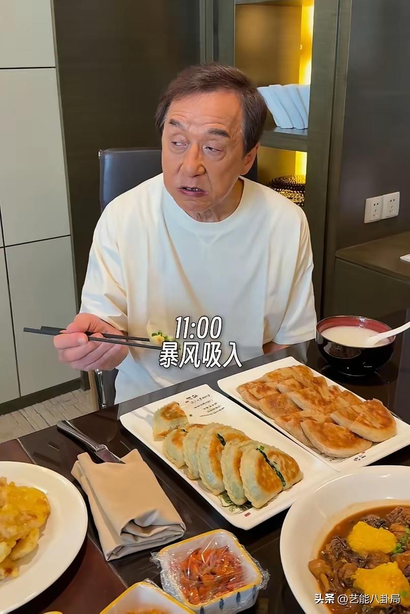 男明星一个人吃这么多能吃完吗？