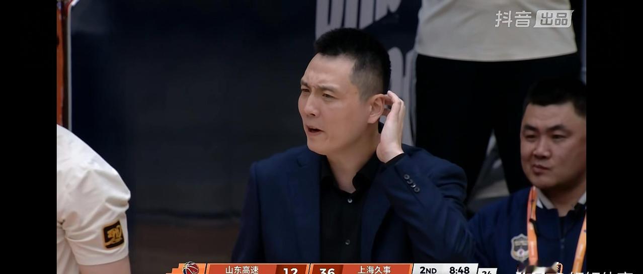 CBA季后赛八强战已经打出半壁江山，上海和深圳率先锁定四强席位，上海两个回合84