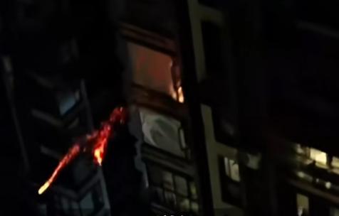 “冲动是魔鬼！”四川乐山，一男子酒后难以忍受楼下争吵，提醒无果后，一气之下点了个