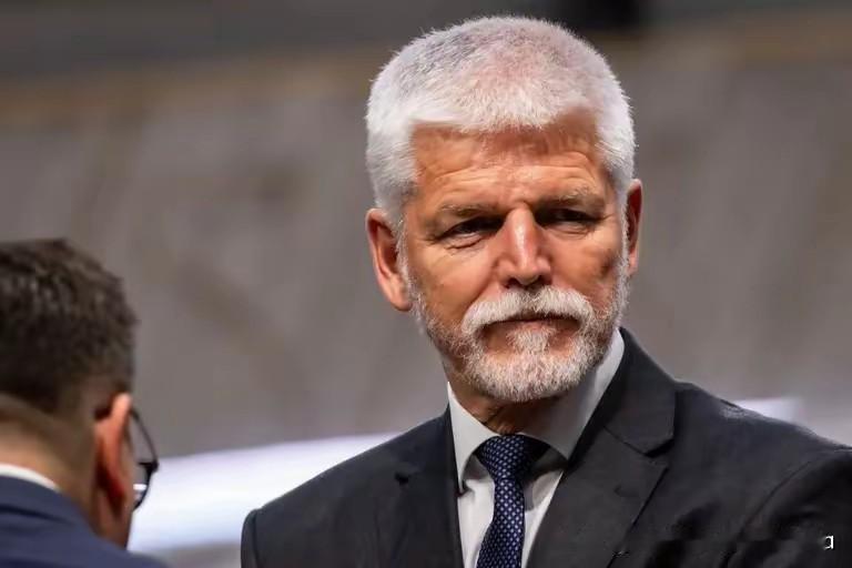 1. 捷克总统警告：若俄持续侵犯北约领空 欧洲可能击落其军机：捷克总统帕维尔警告