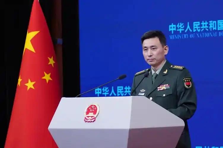 就在刚刚，

中国国防部发出严正声明，

1月8日，中国国防部发言人张晓刚，就近