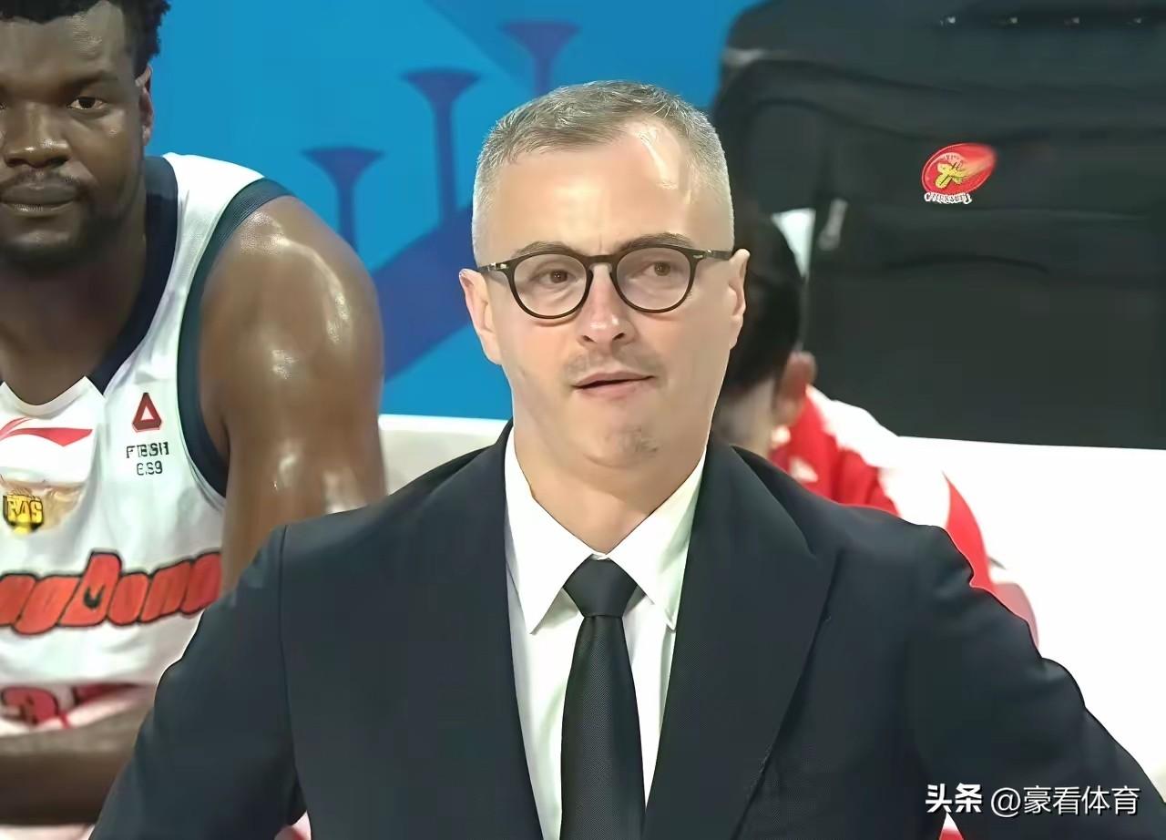 CBA本赛季对比上赛季，四支球队成绩出现下滑。
1、深圳男篮
上赛季前四球队，本