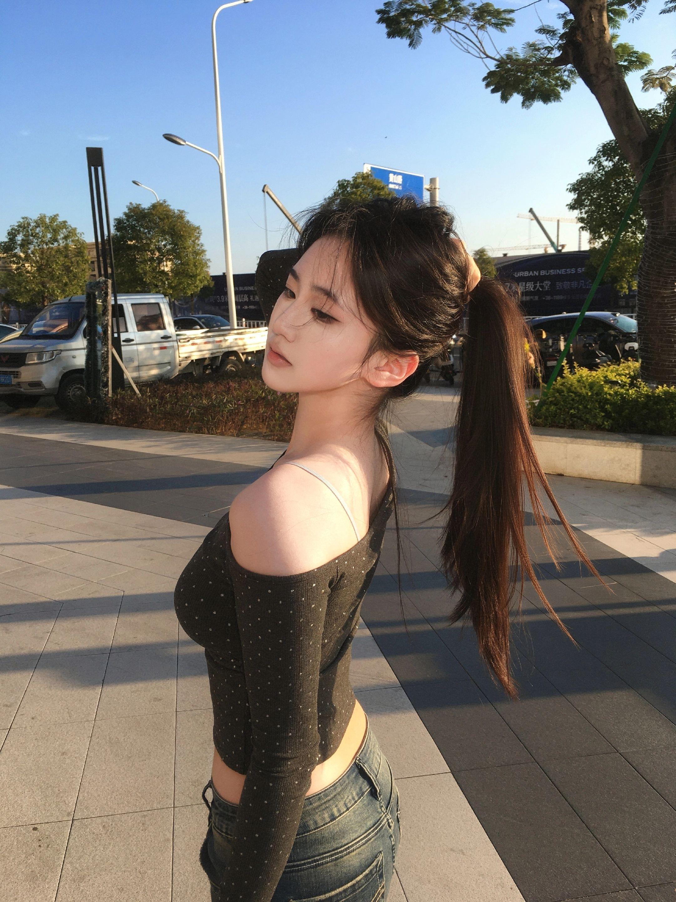 如果你觉得我强势，那是你没我有本事。