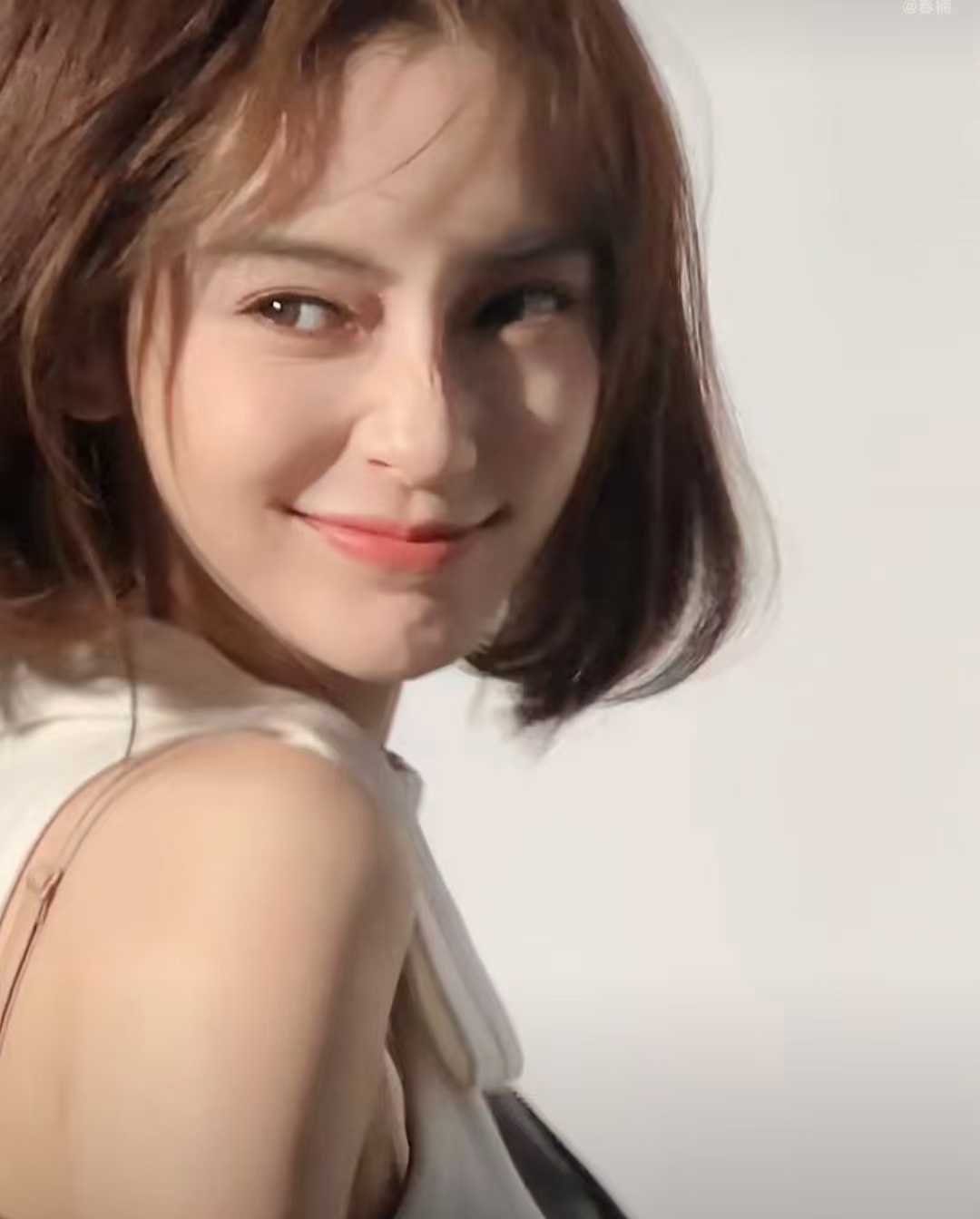 angelababy angelababy 你是诗中玫瑰 亲吻日落，折枝月染诗意
