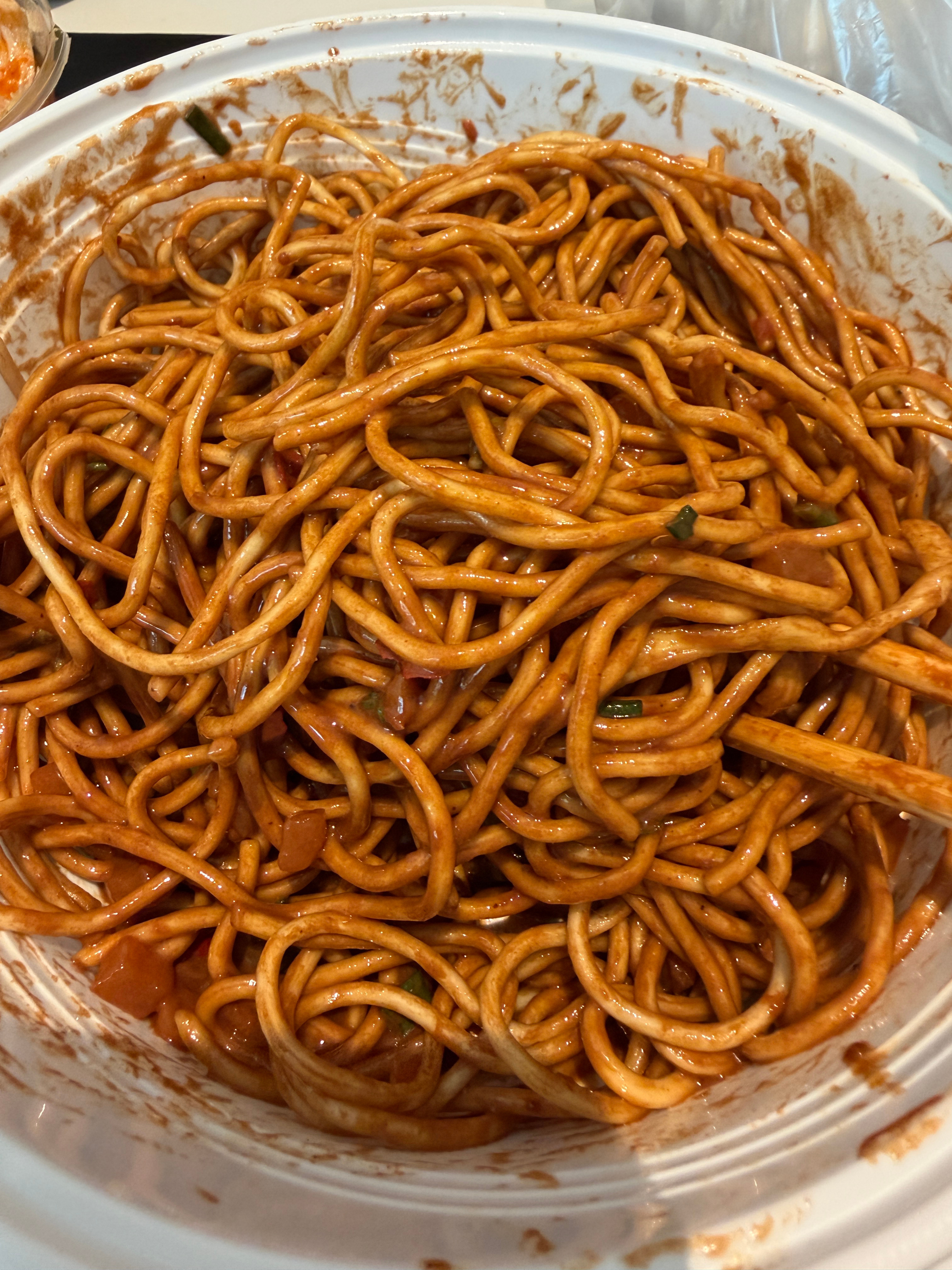 我是不是不太聪明啊？[泪奔][泪奔][泪奔]点了一份生面，都拌好了，吃了好几大口