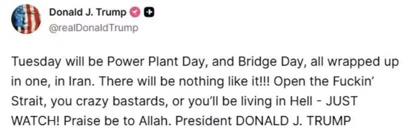 特朗普，一个大国的总统的总统，居然满嘴脏话

中文是一个网友翻译的[呲牙][流泪