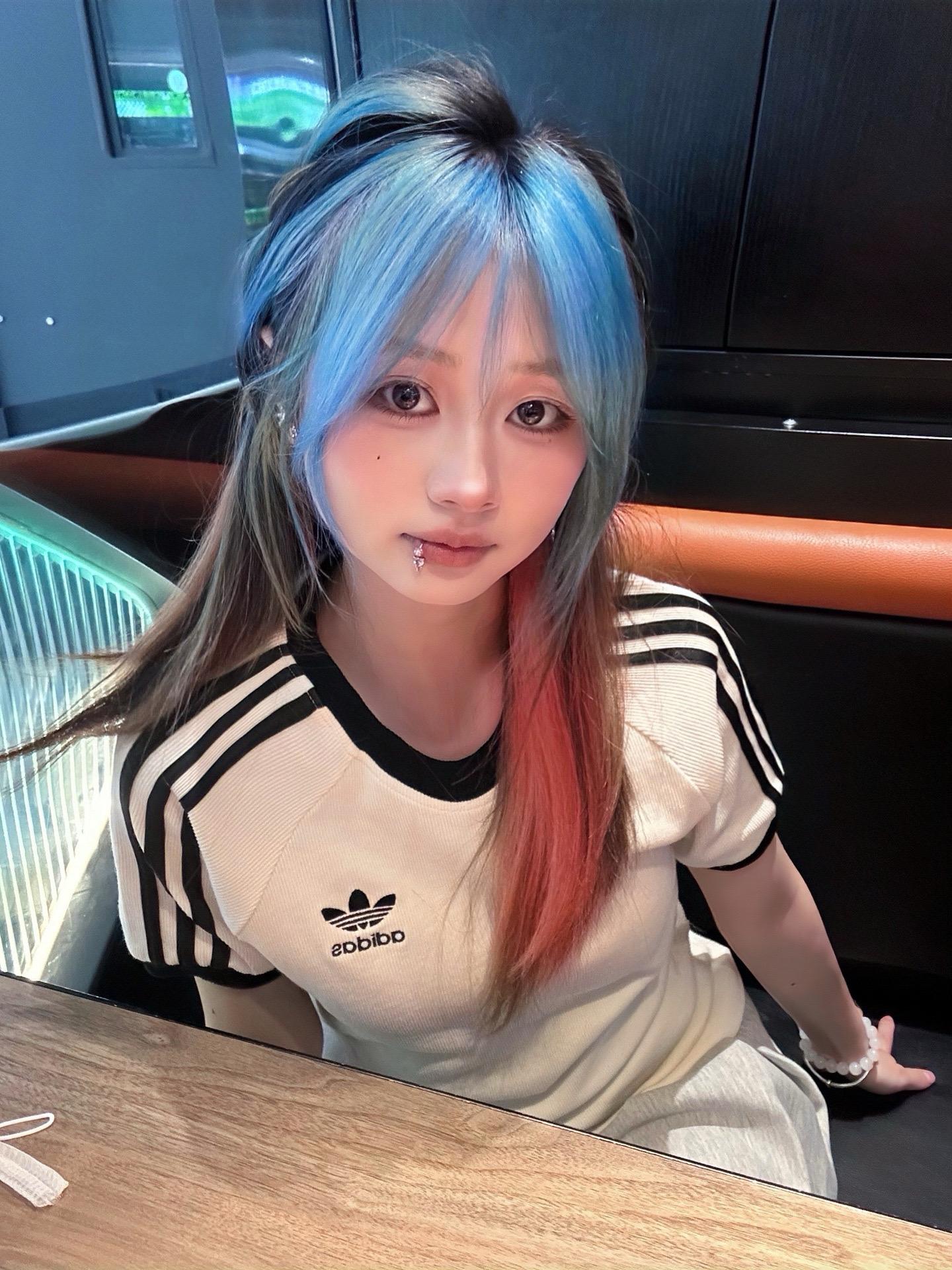 靠近你就靠近了痛苦 远离你就远离了幸福