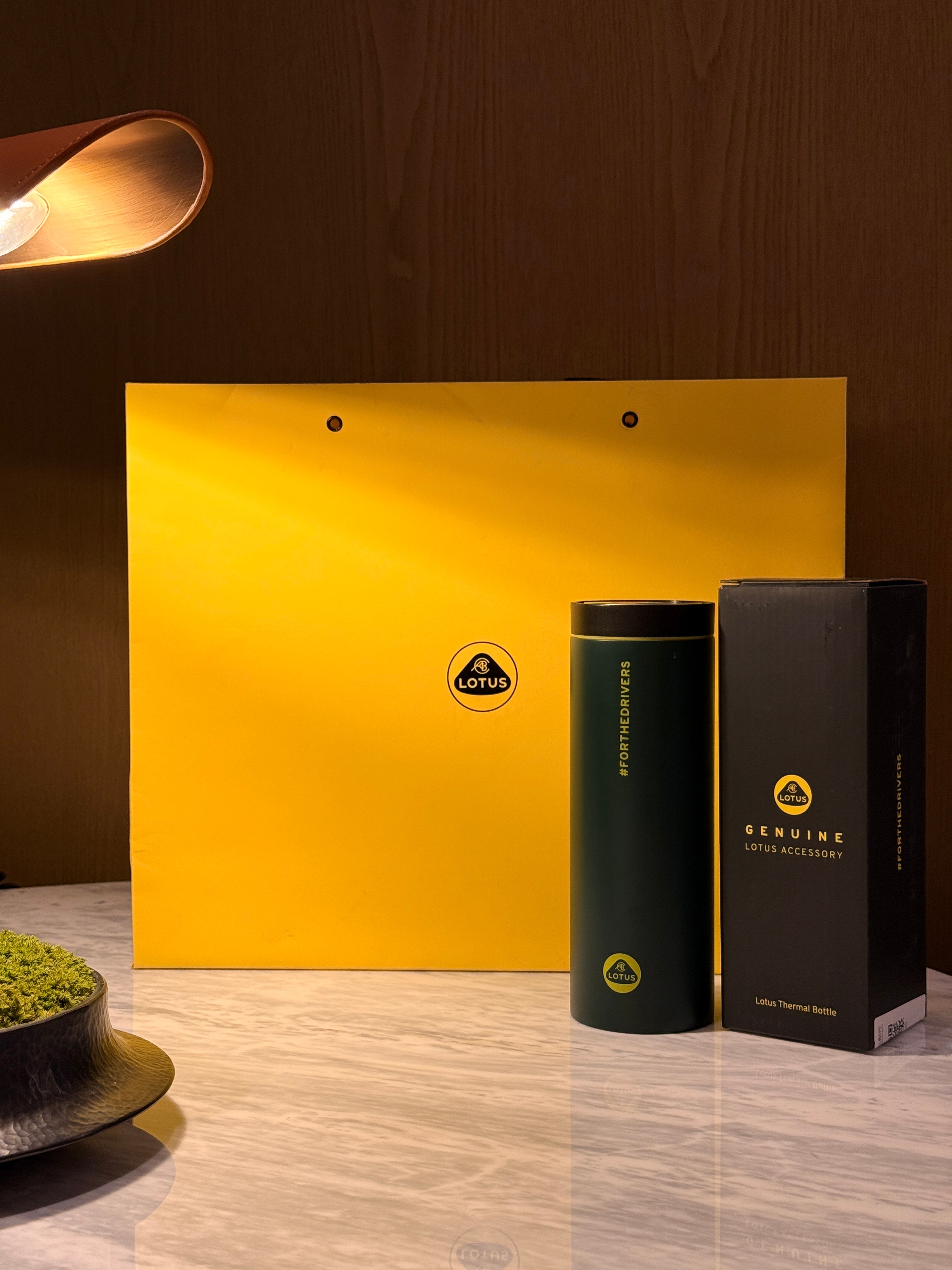 照例周末铁粉福利点赞+抽送一个莲花的保温杯  抽奖详情