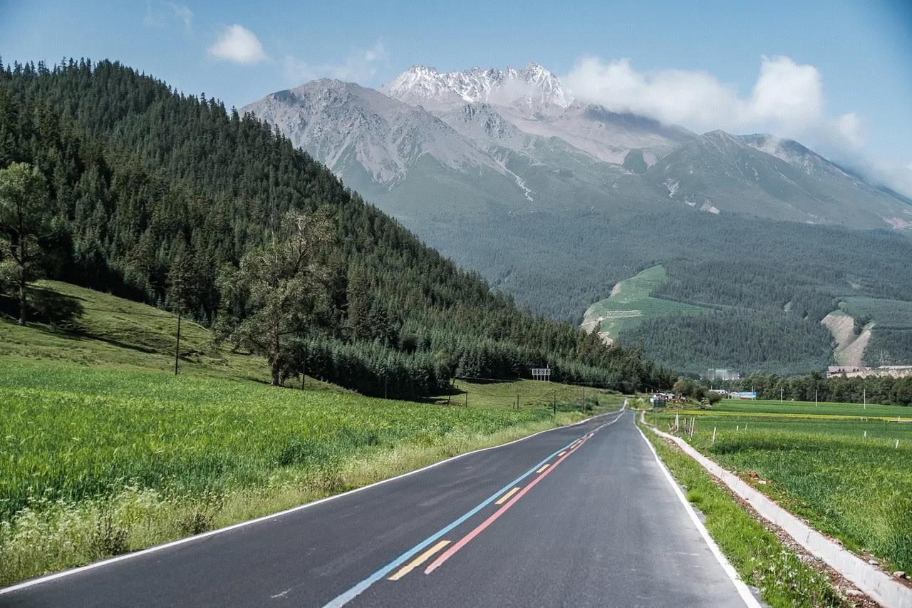 孩子说，为什么要回家，在家里面不好吗？家里面有地暖，有空调，有吃有喝的，为什么要