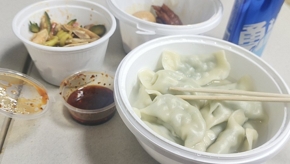 现在吃饺子不算晚吧各位冬至快乐