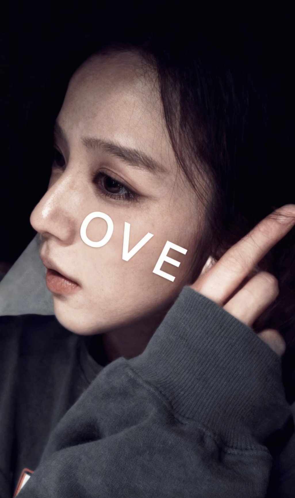 【金智秀】刷到过最标准的love侧颜·金智秀换衣服了金智秀zayn新曲试听 ​​