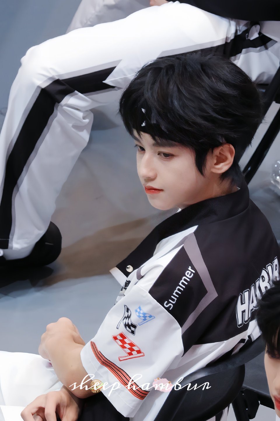 TF家族四代杨涵博真的好权威一张脸！！！骨相帅哥绝了 期待弟弟长大💓💓💓 