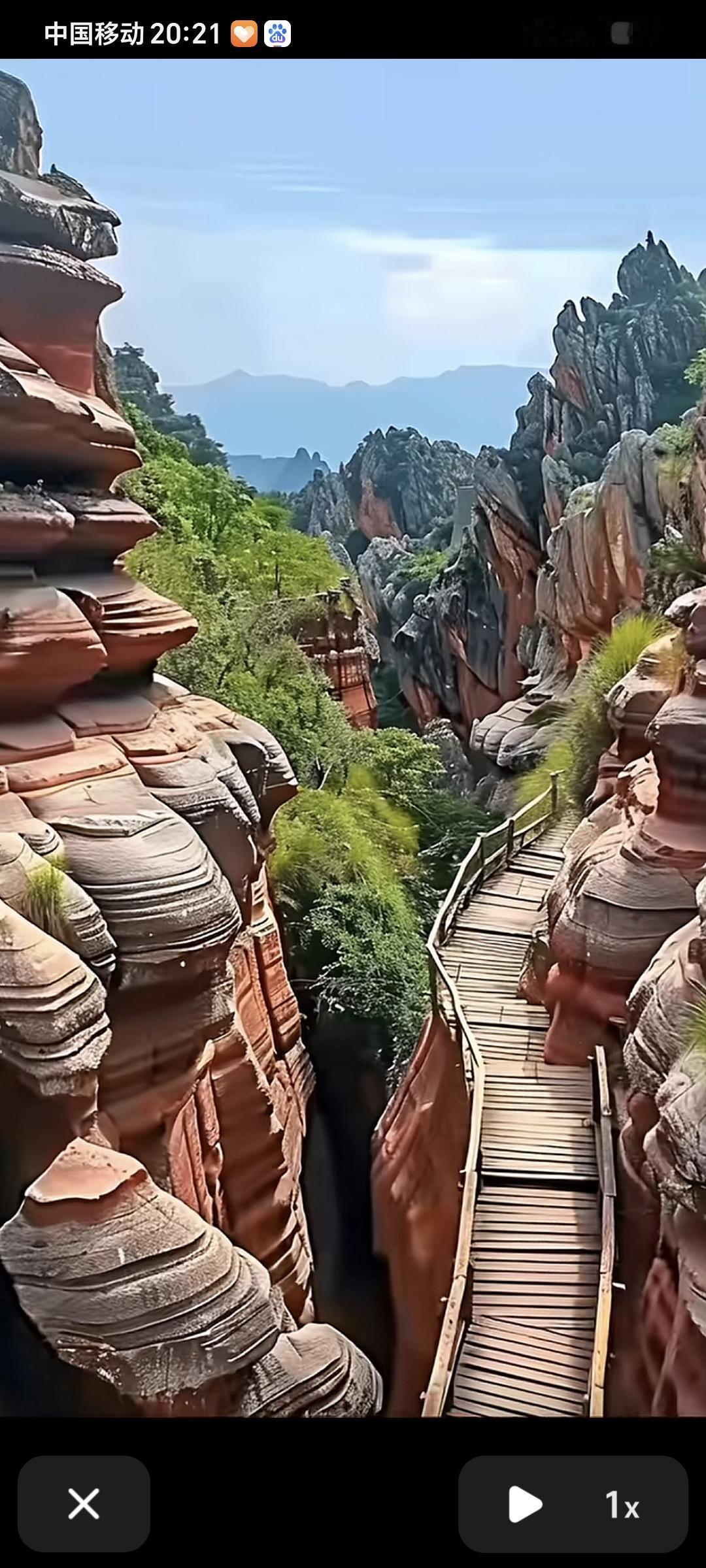 大峡谷幽深曲折，岩石色彩缤纷风景 绝美峡谷风光