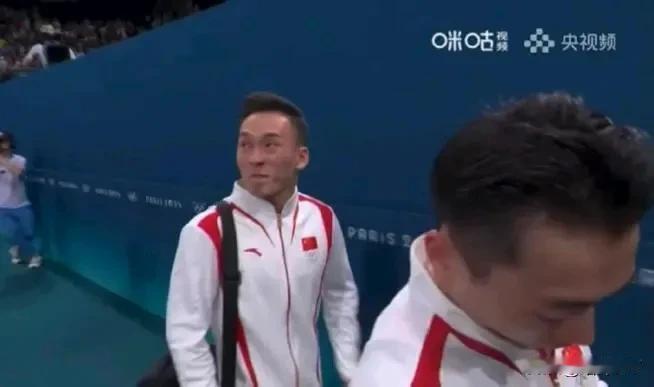 这是体操团体赛后，一位网友言辞激烈对苏炜德批判。
“我没素质我没道德我不仅网暴他