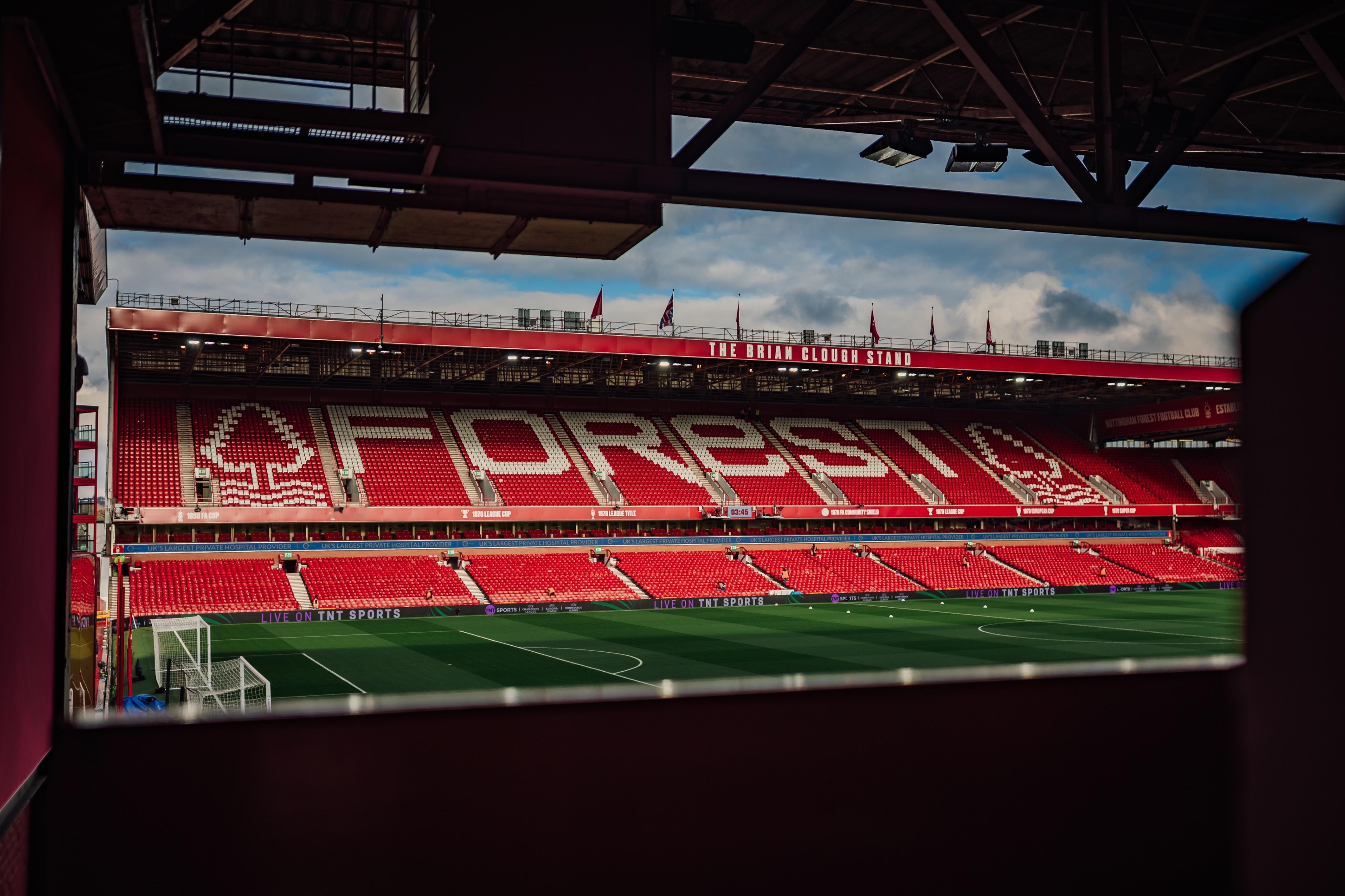 【双方首发】诺丁汉森林vs阿森纳 莫斯克拉伤愈！就剩道曼因卡卡菲仨伤员了！ 