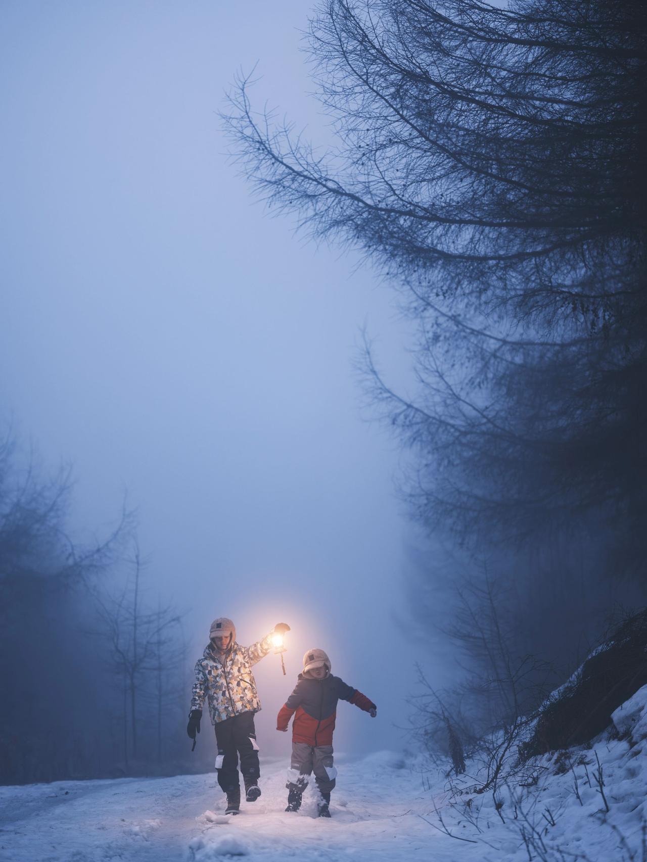南方孩子追的最后一波雪，坐标神农架红坪机场下面的森林，雪地落叶松这个氛围绝了，不