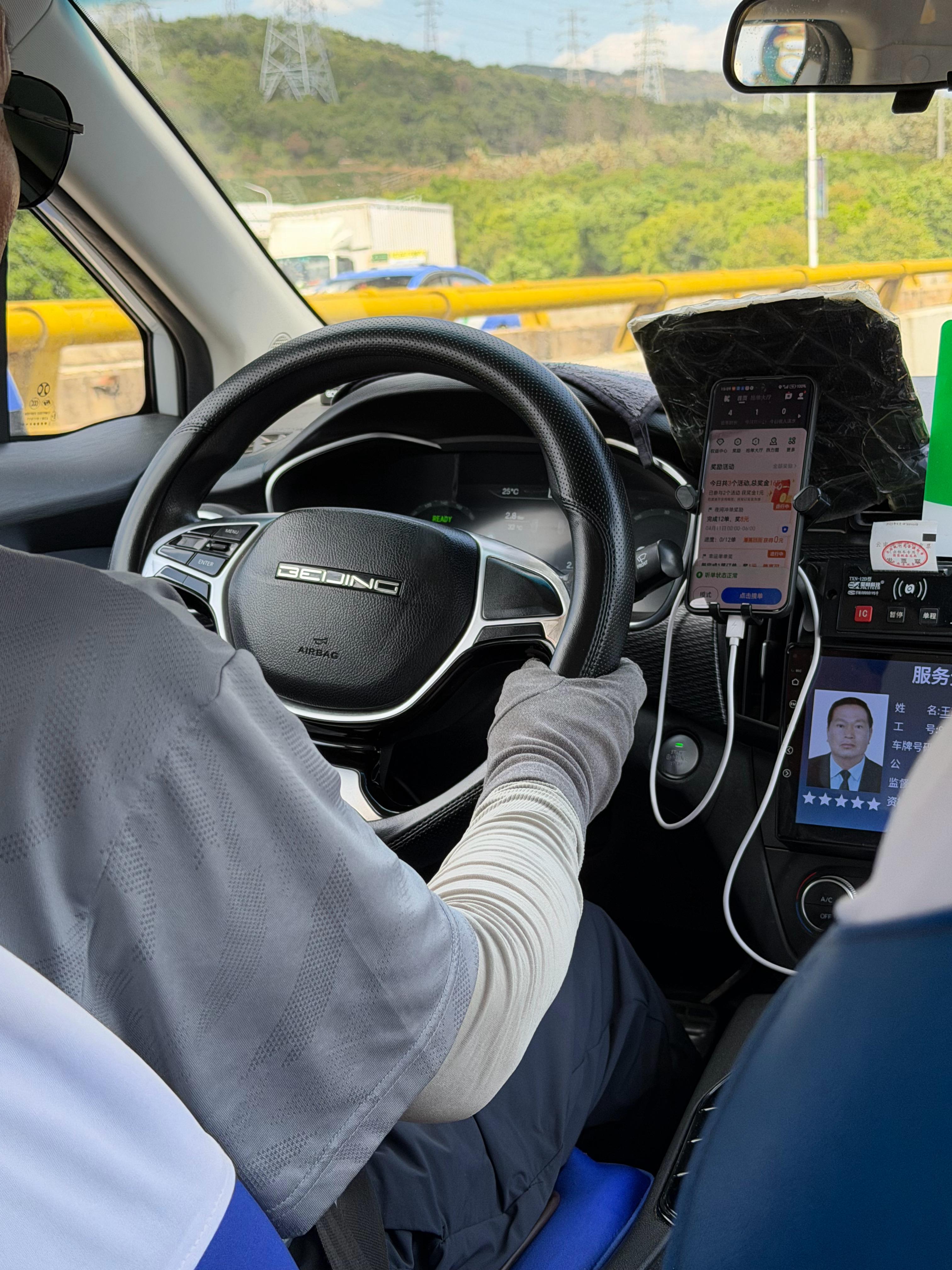 电门很稳，没有风琴脚，真好甚至想感谢师傅 昆明