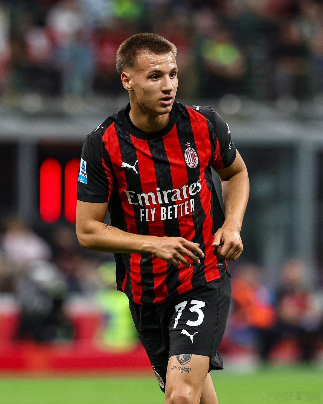 【A.维蒂耶洛】🔴⚫️米兰希望完成科莫托🇮🇹和卡马尔达🇮🇹的续约至20