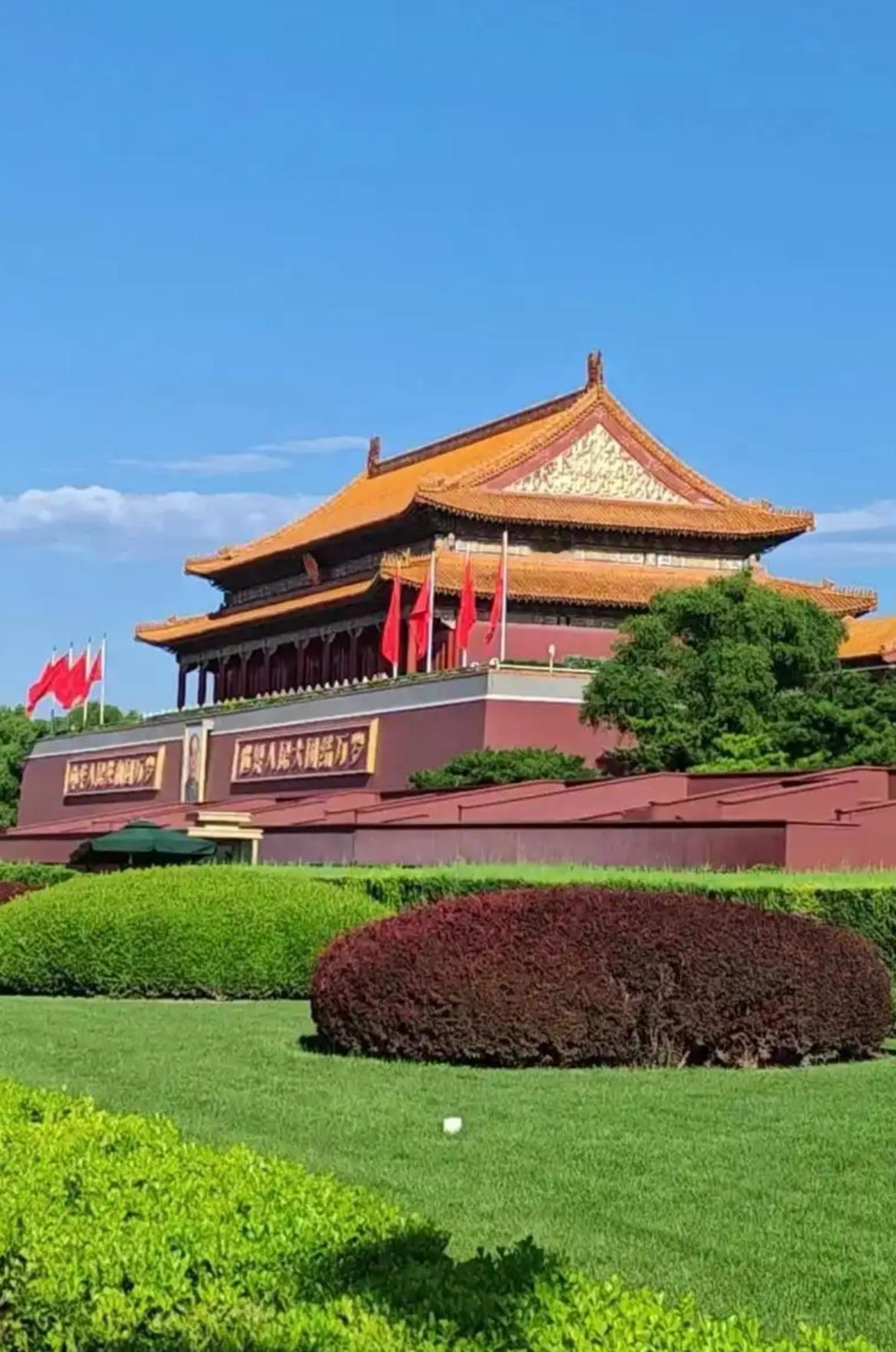北京，不愧是“五一”顶流！发送旅客85.6万，稳居全国双榜首

“五一”假期还没