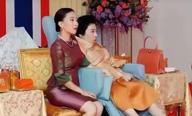 泰王家透明人颂莎瓦丽，69岁，去年送别92岁高龄的母亲和93岁的亲姑姑太后诗丽吉