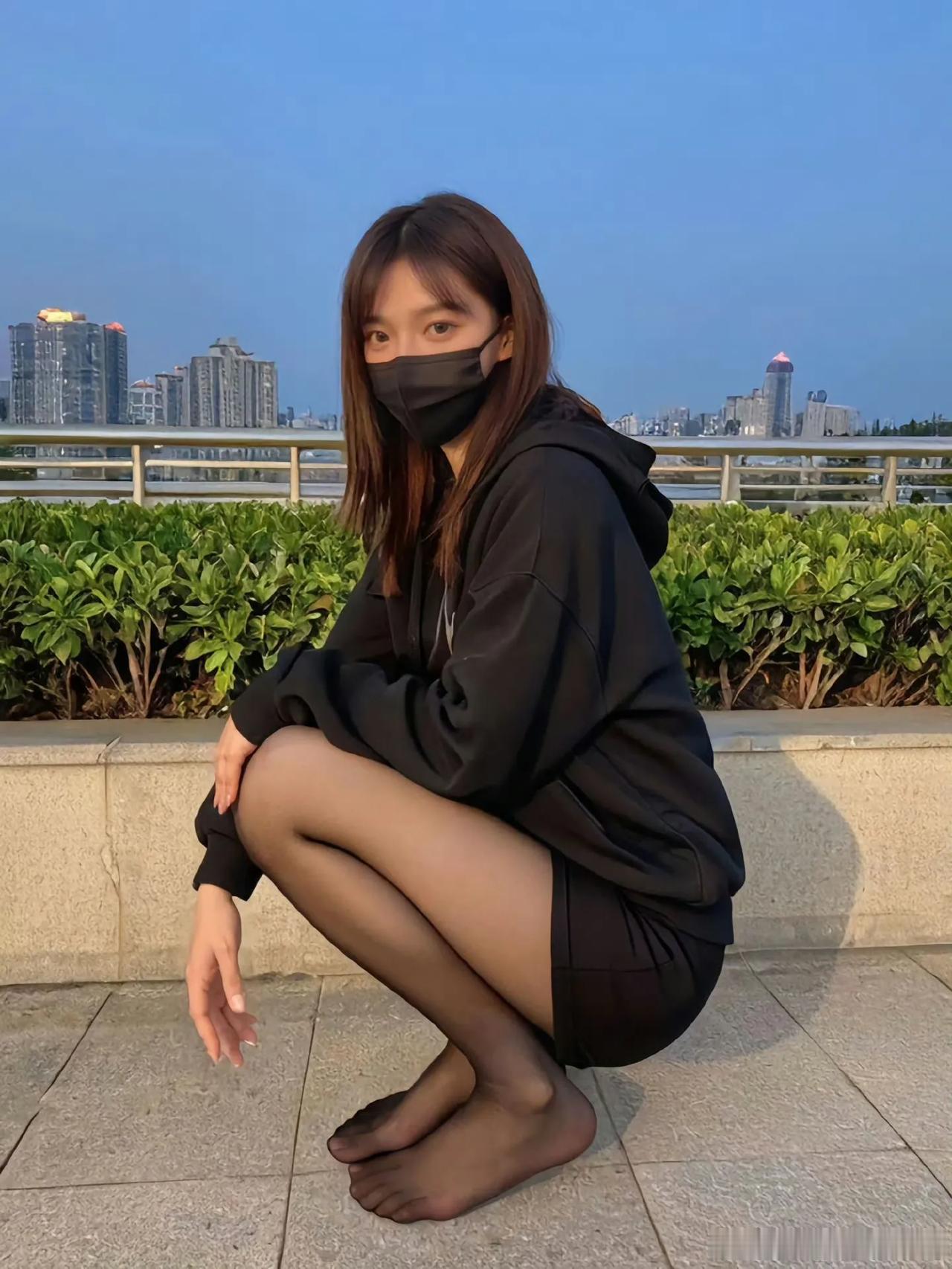 黑丝女神#甜妹性感# #性感美女 甜妹# #迷人姐姐分享# #成熟辣妹#