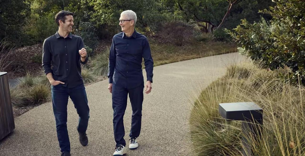 再见！库克Tim Cook（库克）将于2026年9月1日卸任，转任执行董事长，硬
