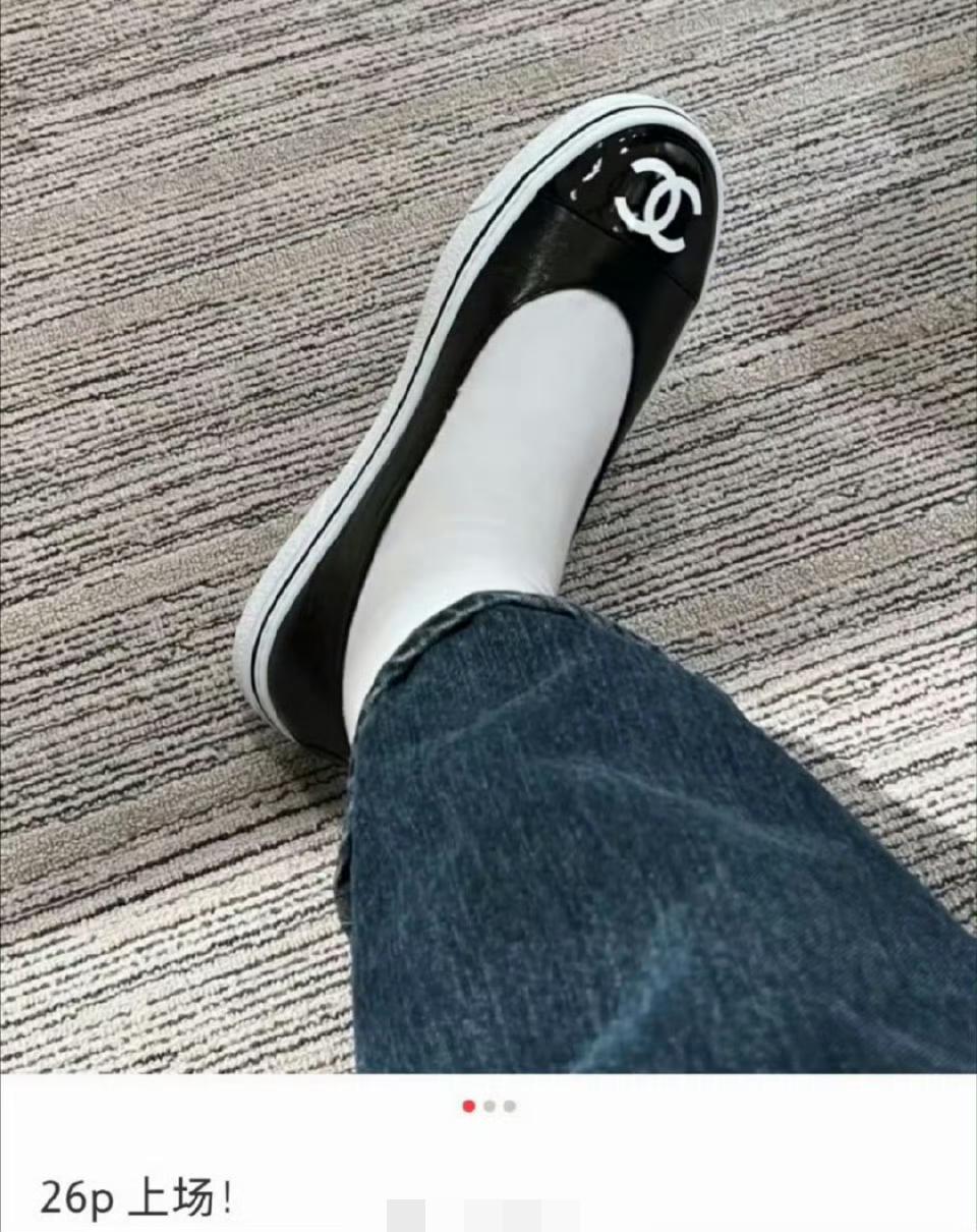 香奈儿 你这对吗？？我合理怀疑设计师的精神状态