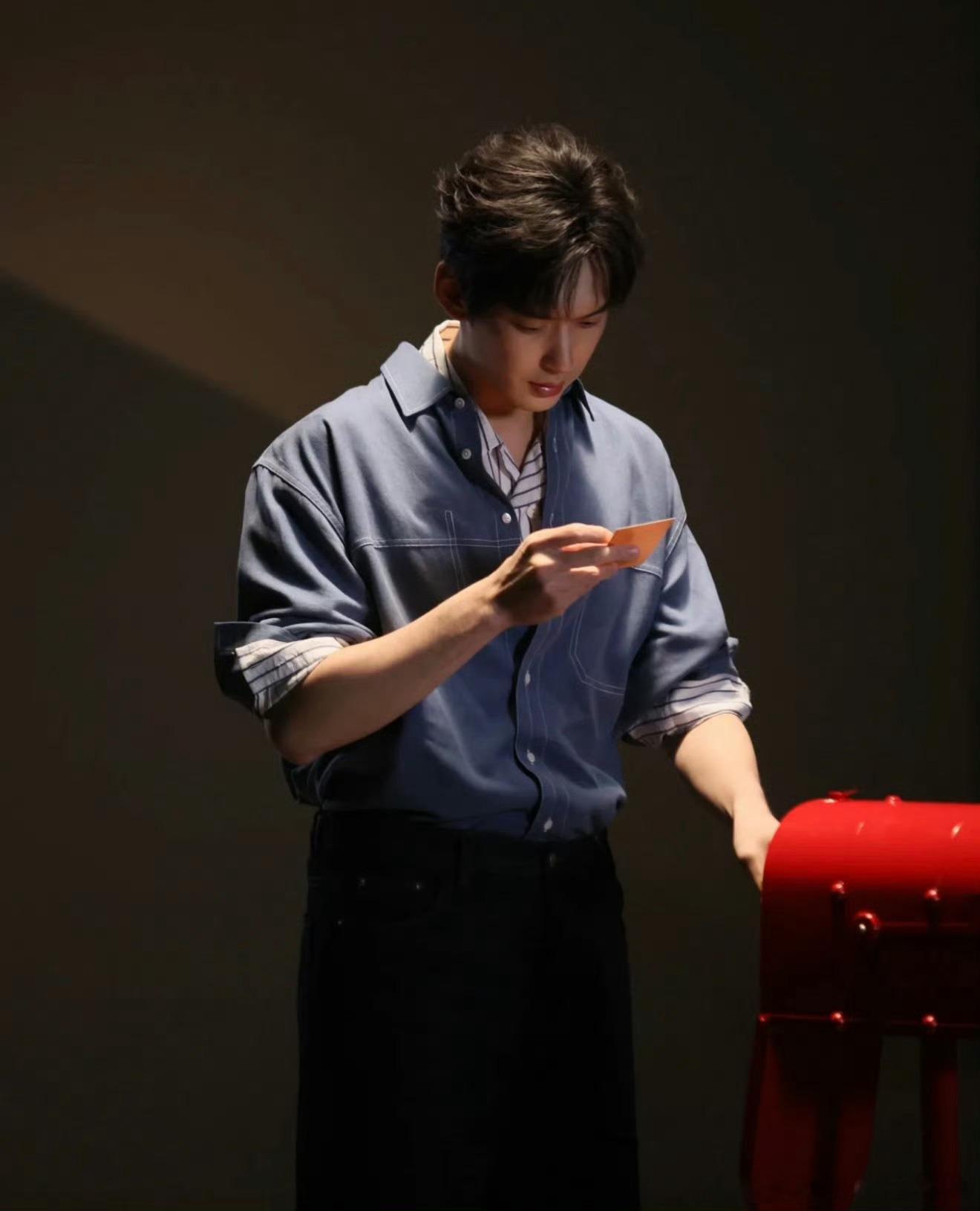 恋综男嘉宾三天吸引五位女嘉宾 周佑凌气场十足，魅力直逼魅魔，三天圈粉五位女嘉宾，