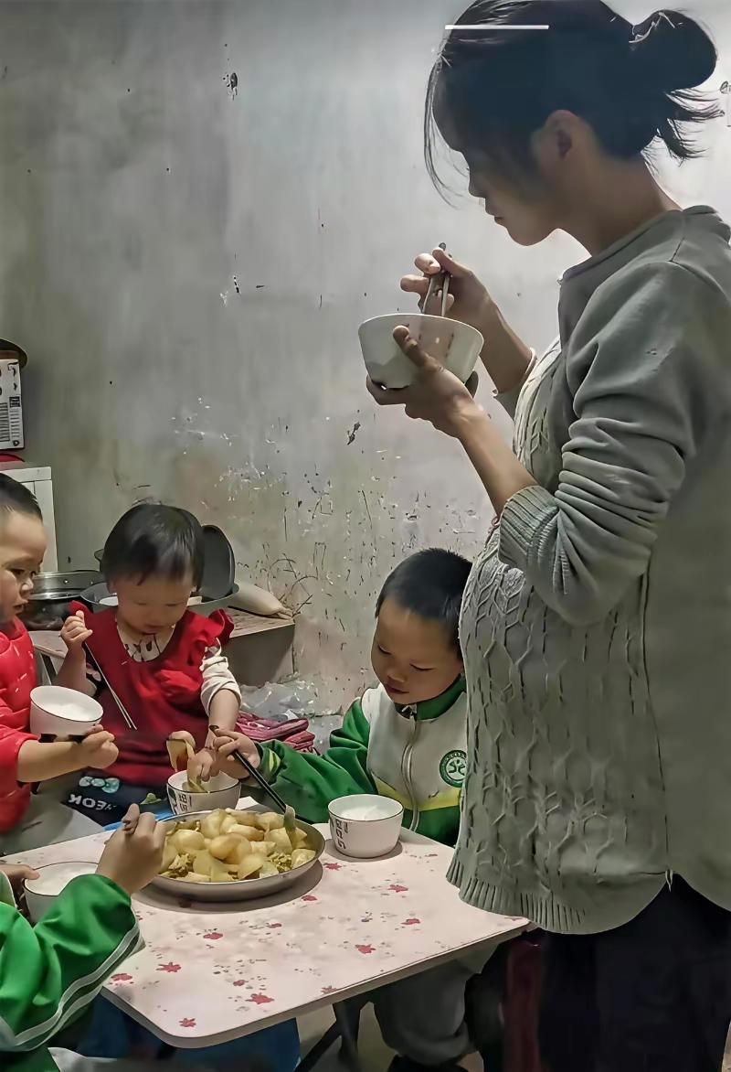 五个人就只吃一盘菜，为什么还要生？
这个确实是一个非常尖锐的生存问题，每个人都有