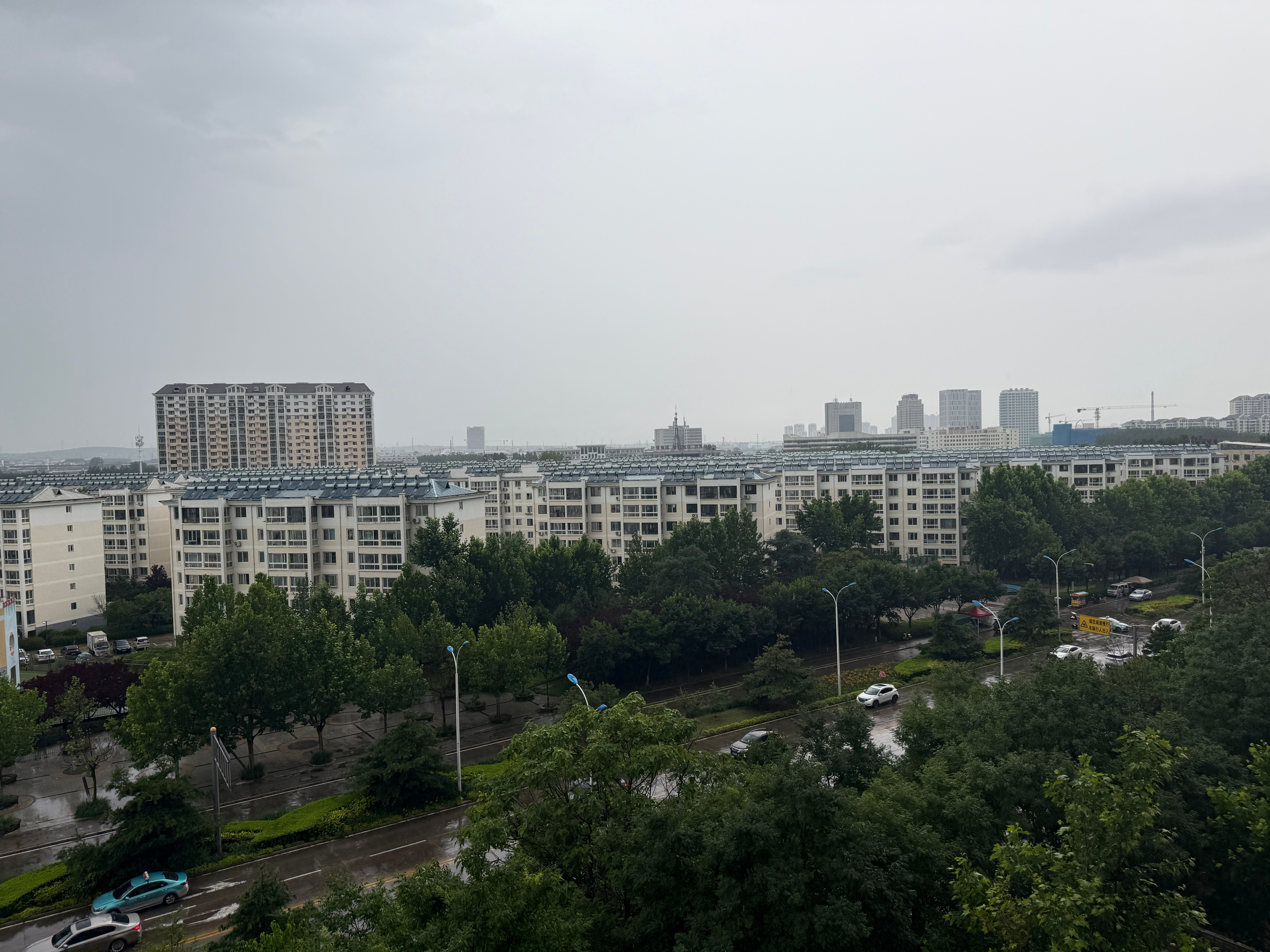 拥有一颗平常心，健康快乐每一天看淡世间纷扰，安享岁岁安然下雨天☔