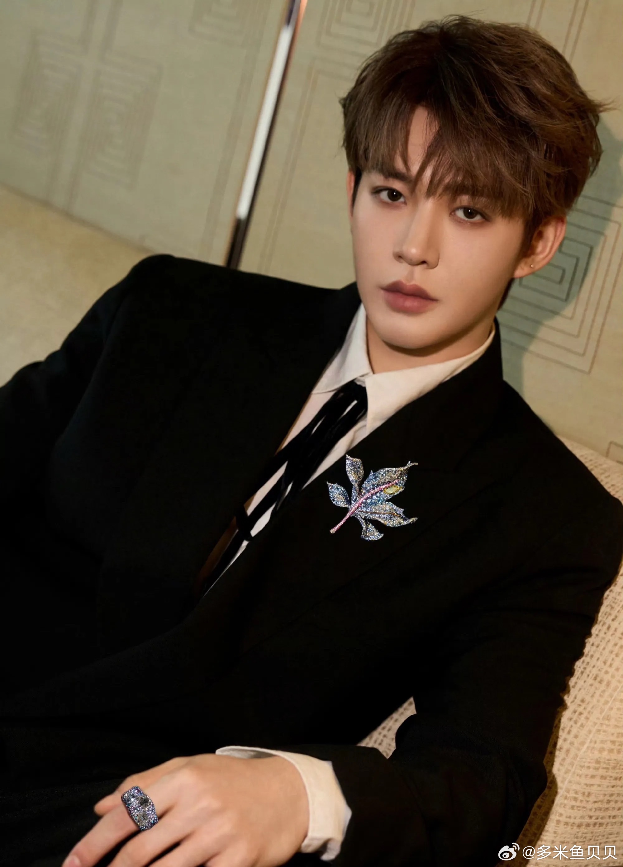 邓为有种无视紫外线的帅 邓为的帅自带一种“抗紫外线”的清爽感，阳光洒在他身上，仿