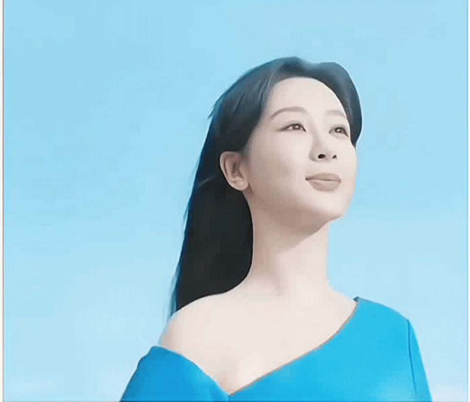 以前的内娱是美女当道[送心]
现在的内娱是普女当道[吐血]