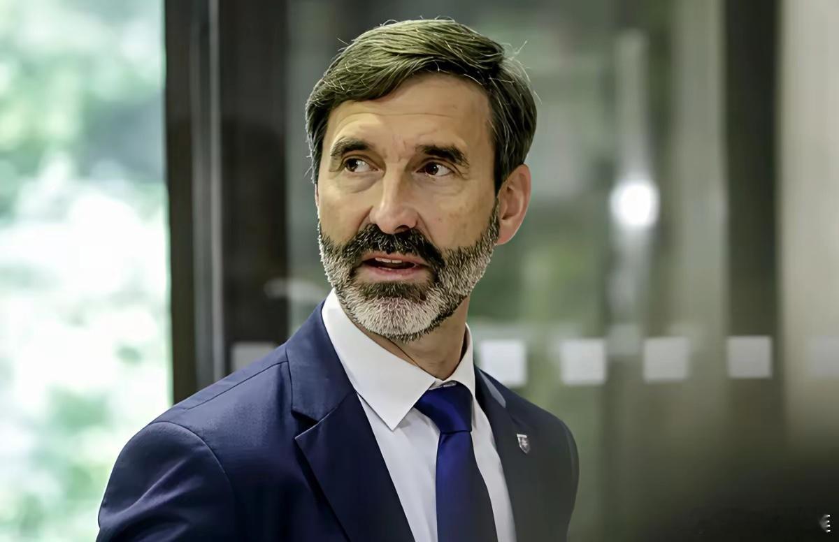 欧盟将正式批准援乌900亿欧元贷款欧洲新闻网报道，欧盟外交与安全政策高级代表卡拉