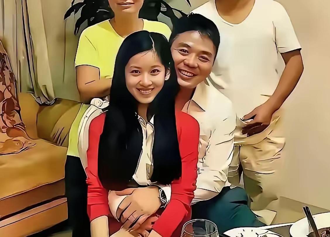 看得出来刘强东夫妇关系挺好的