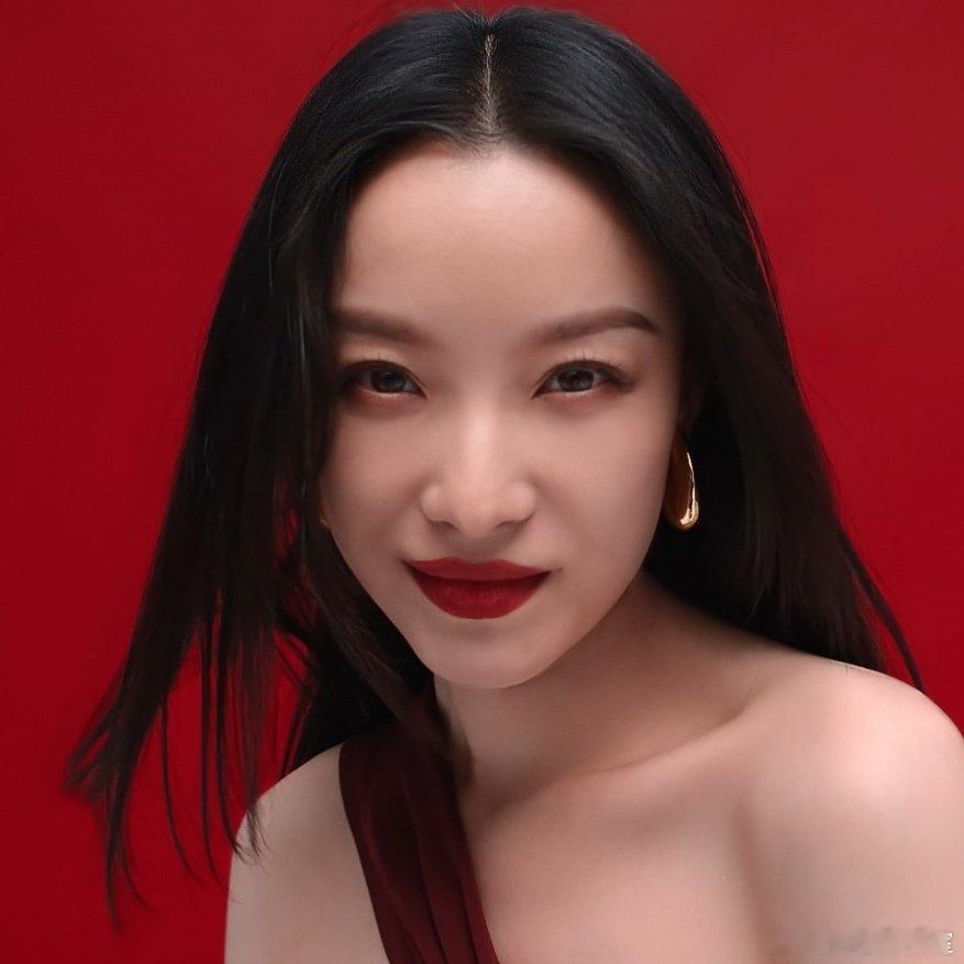倪妮 怎么也有点像“杨钧钧”女士了[疑问] ​​​