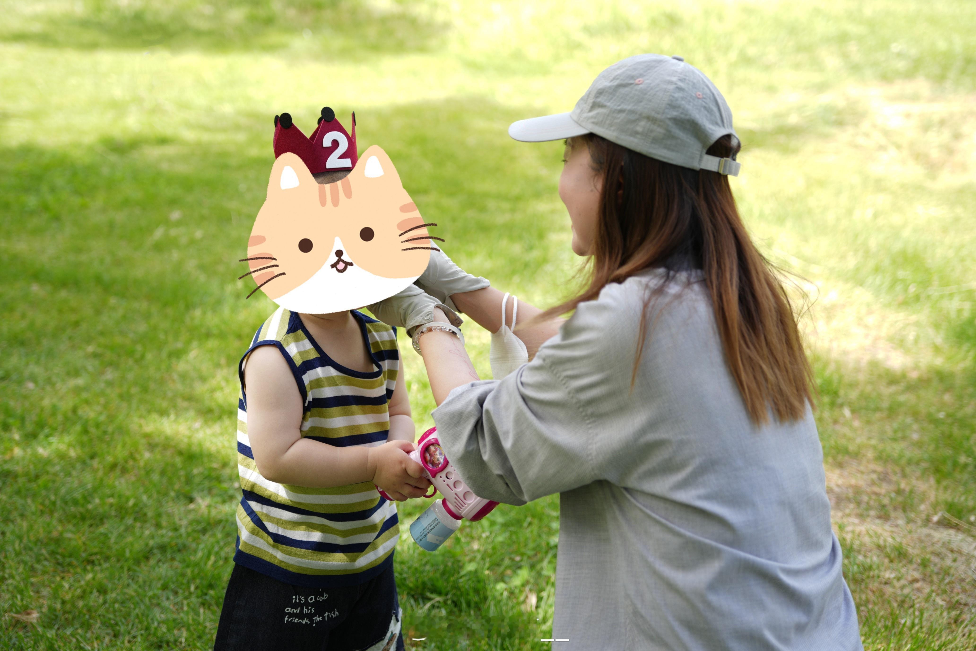 可爱小孩 