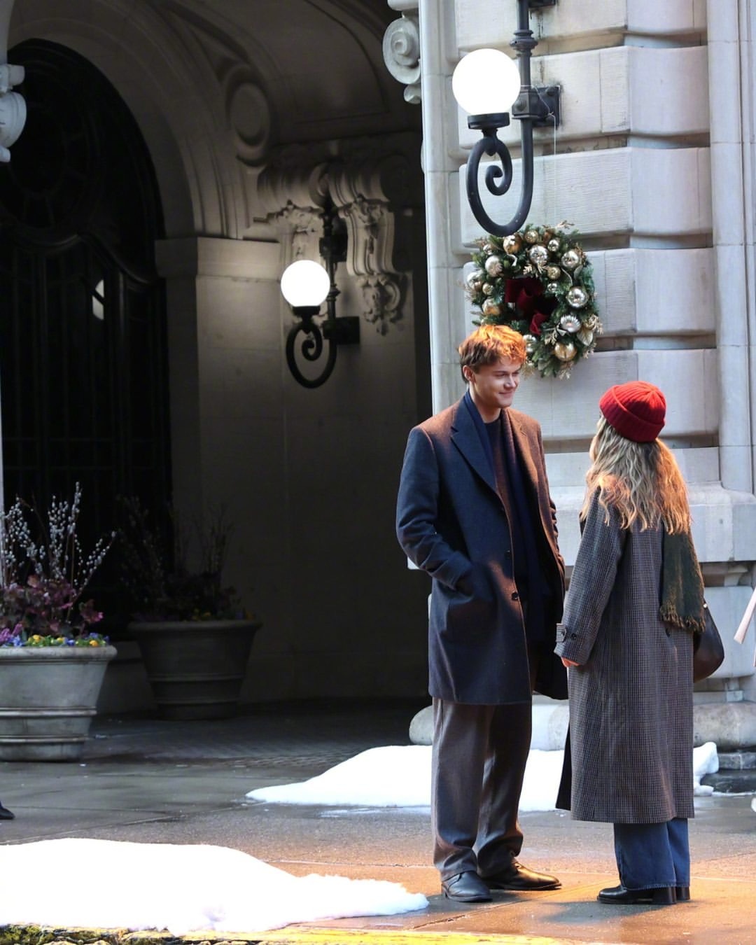 Christopher Briney 和 Michelle Randolph 现