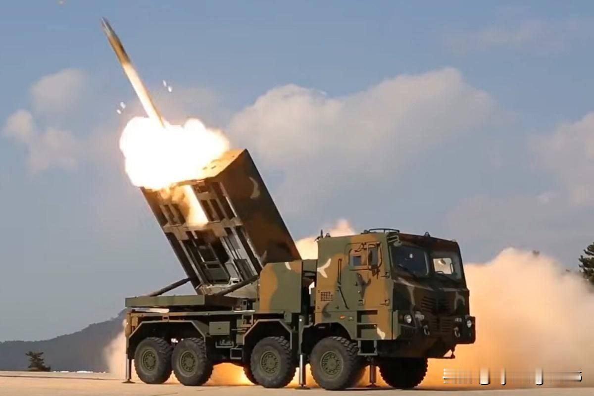 🚚🇪🇪 🇰🇷 爱沙尼亚采购韩国 K239“天舞”多管火箭炮系统

5月