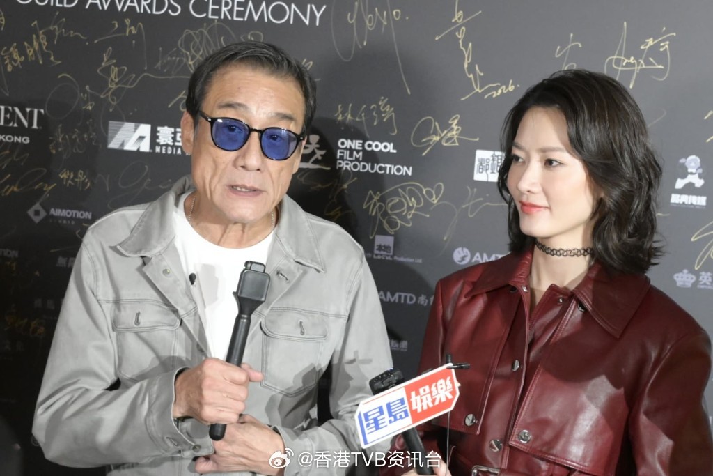 星岛：导演会颁奖典礼2026｜梁家辉抱孙乐做家佣执头执尾 廖子妤自认票房福将20