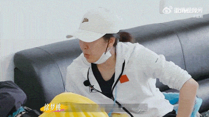 徐梦桃训爸爸像训新兵蛋子徐梦桃说话0人敢吱声姐姐当家 东北独生女的家庭地位有多高