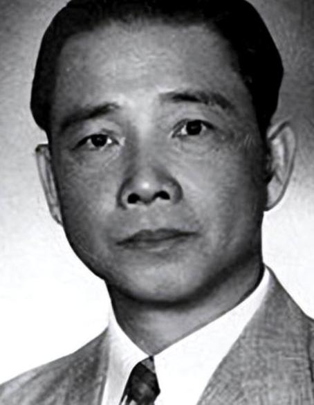 1946年1月21日深夜，南京紫金山，一声巨响炸碎了梅花山的寂静。150公斤烈性