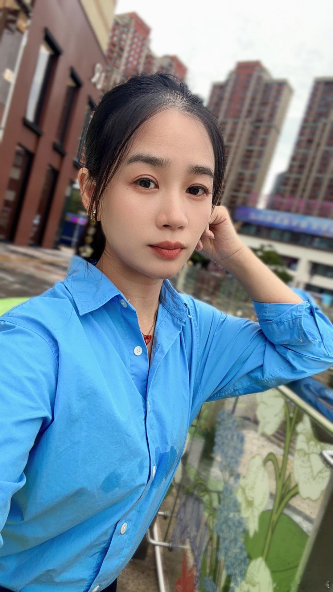 有些人就是你跟他聊着聊着就不舒服就是认知不对等不需要内耗,不舒服的人就远离一点 