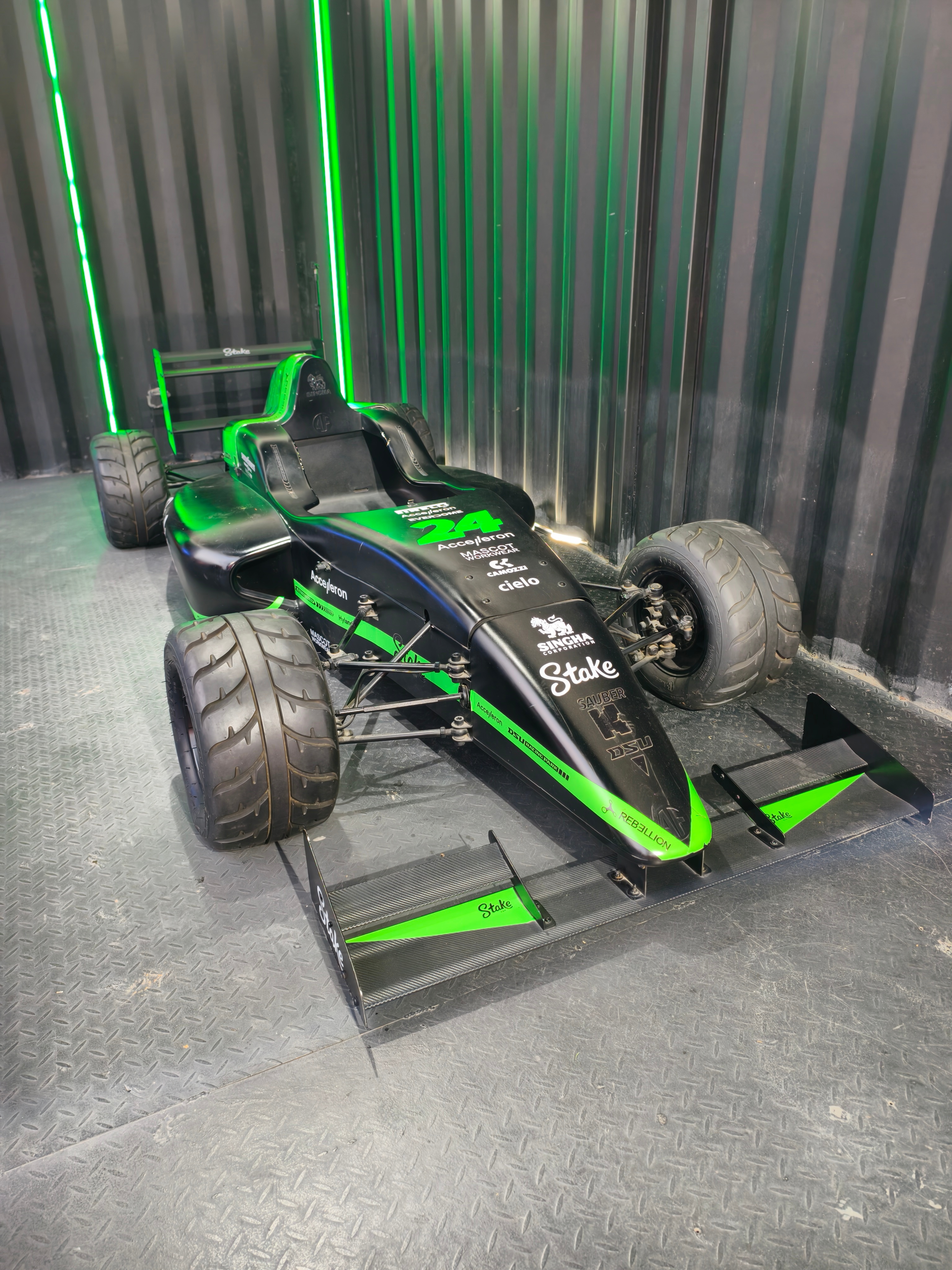 我们这的卡丁车，人气超旺，甚至要排队，感觉能成