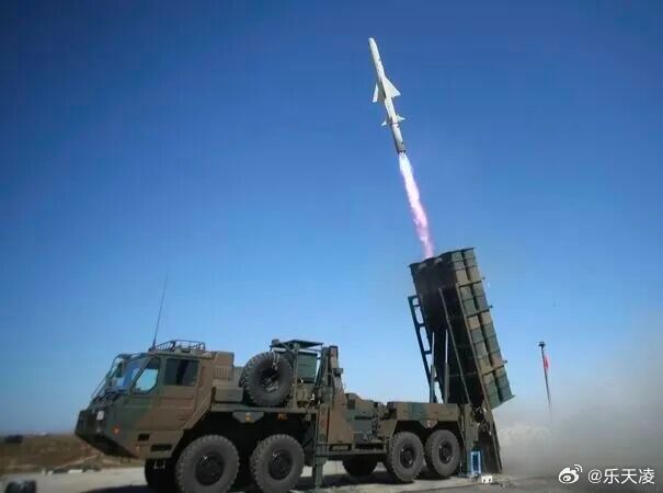 日本动向十分危险 借防卫之名搞进攻性武器，还放任自卫队失管失控，出事不反思反倒炒