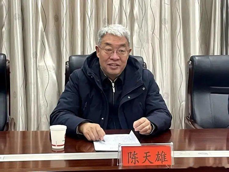【靠案吃案   甘肃省高级人民法院原副院长陈天雄被开除党籍！】据甘肃省纪委监委消