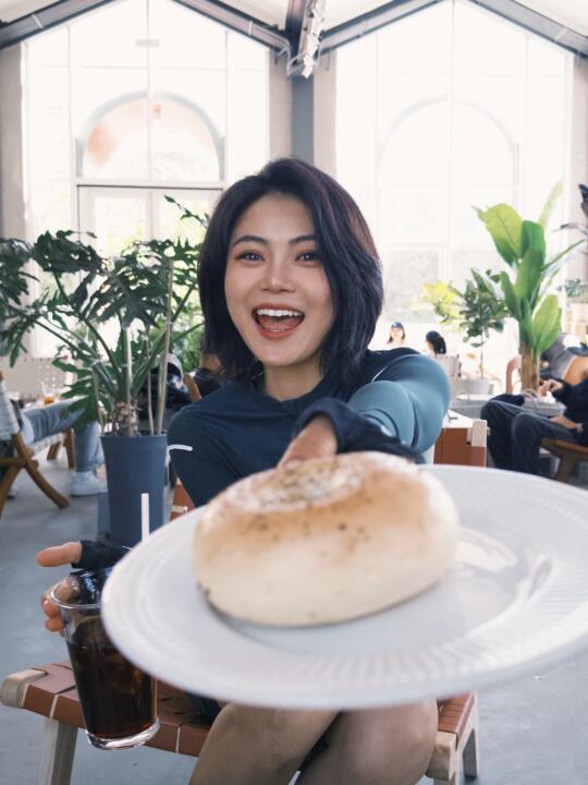 骑戒潭嘛？一起走红毯，再请你吃贝果那种