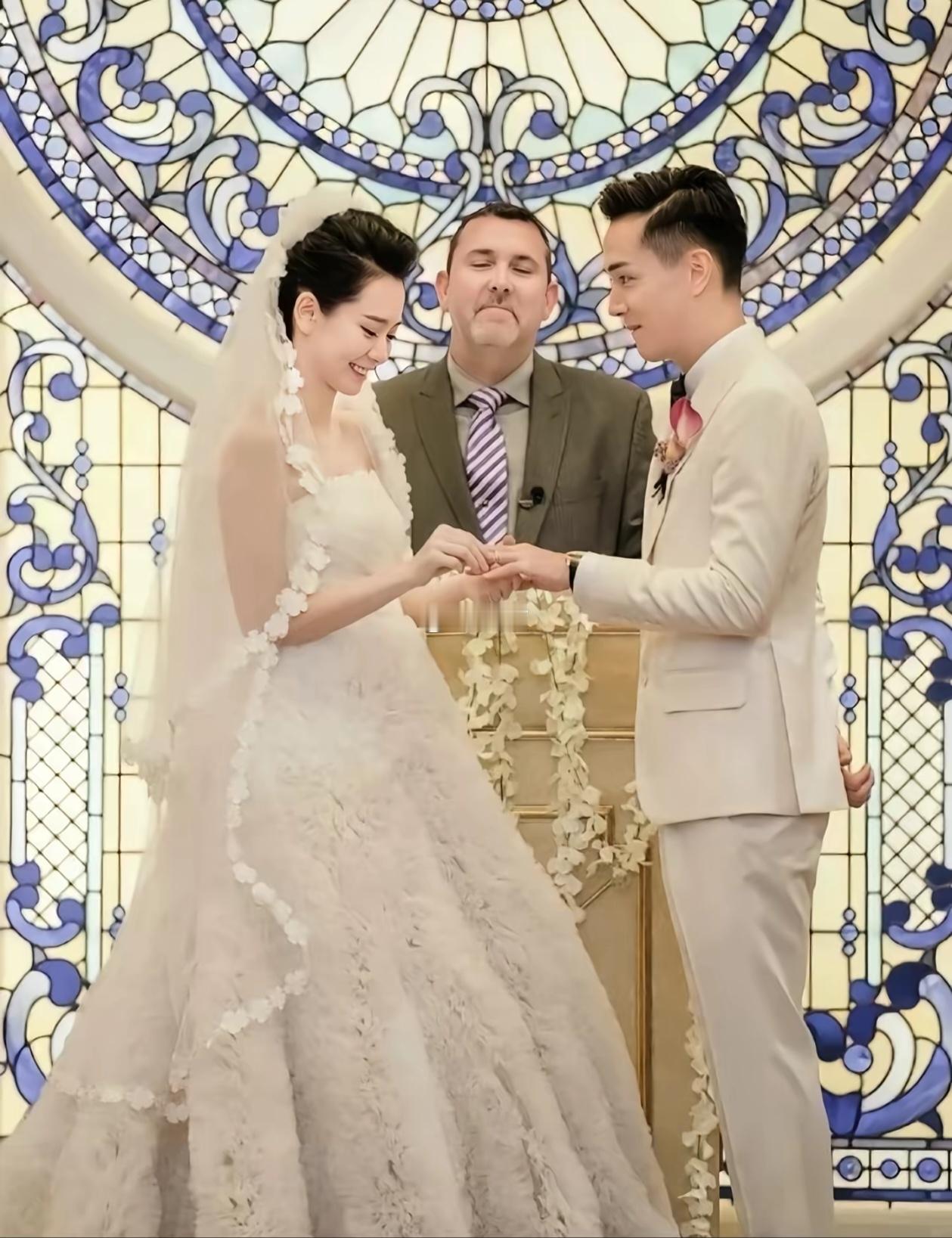 娱乐圈那些年惊艳的婚纱照 