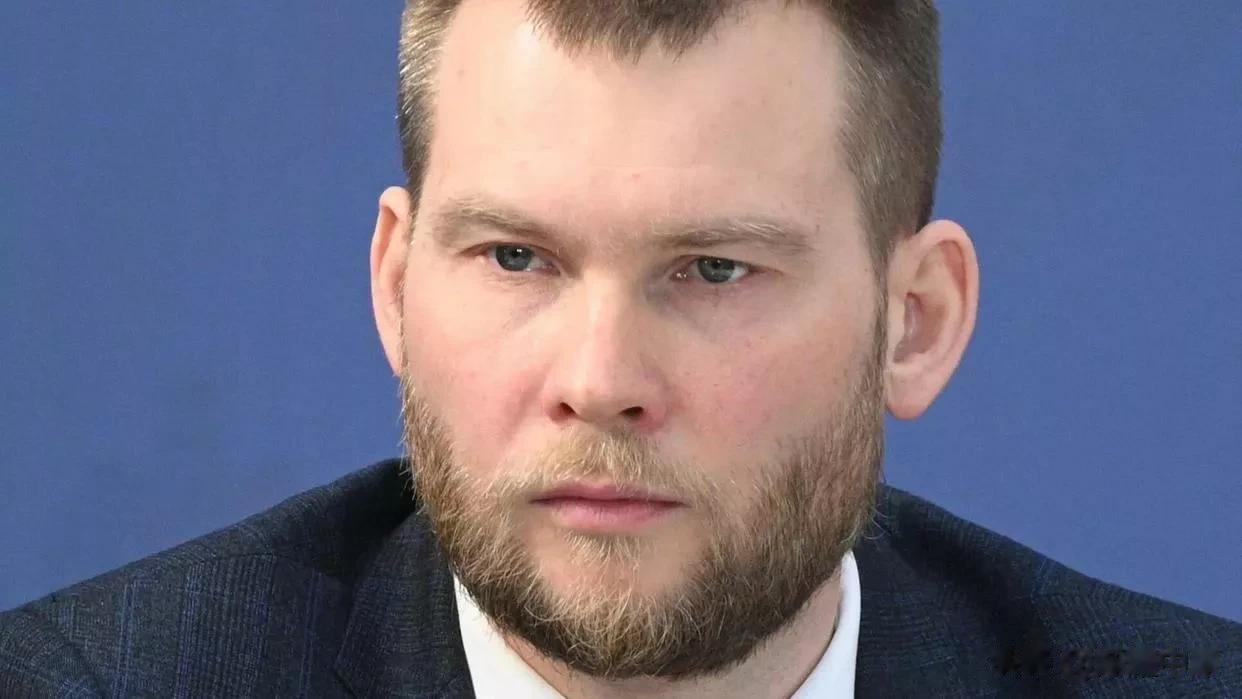 俄中央选举委员会邀请柬埔寨选举组织者观摩俄总统大选

来源:俄罗斯卫星通讯社

