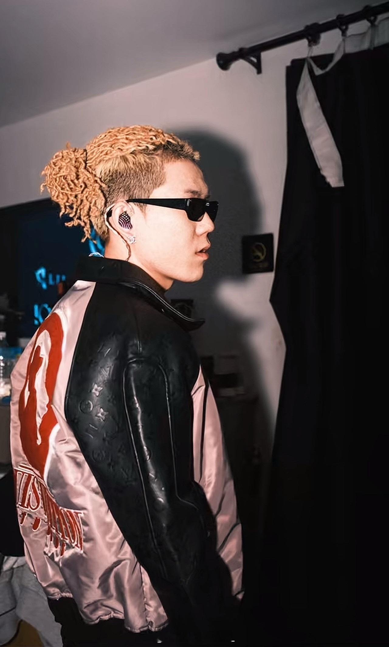 好家伙！Rapper小亚洲Lil Asian和昨晚杀进亚洲杯决赛的U23国家队队