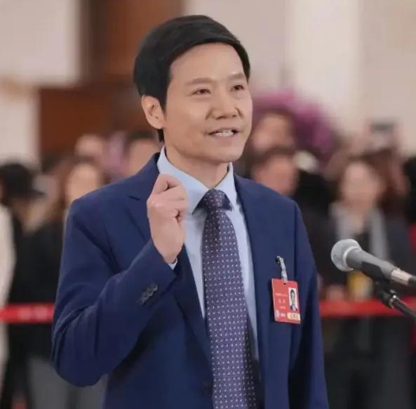 为什么国家这么看重雷军？翻完大量资料才懂，小米表面做的是科技产品，实际上真正的硬